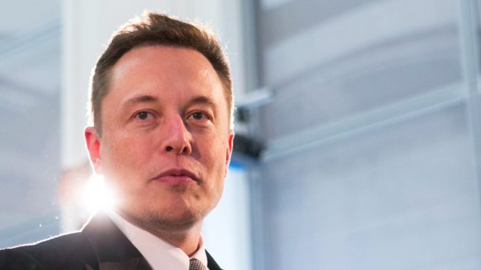 Elon Musk a devenit a treia cea mai bogată persoană de pe planetă
