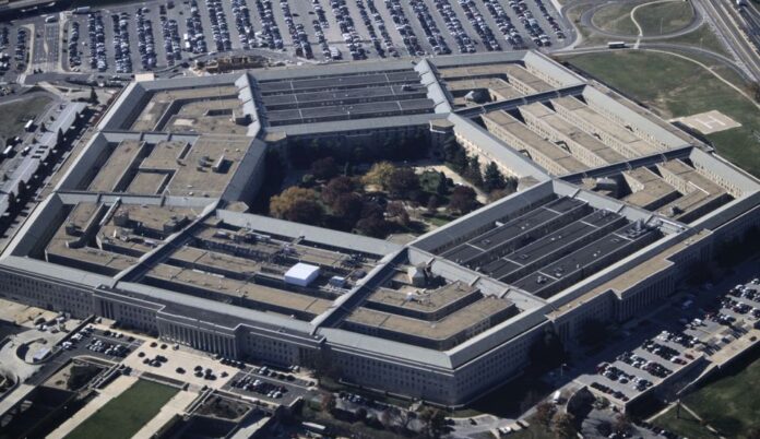 Pentagonul anulează acordul cu Microsoft care a fost trimis în judecată